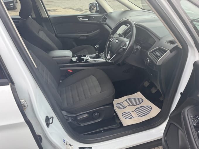 2025 Ford Galaxy
