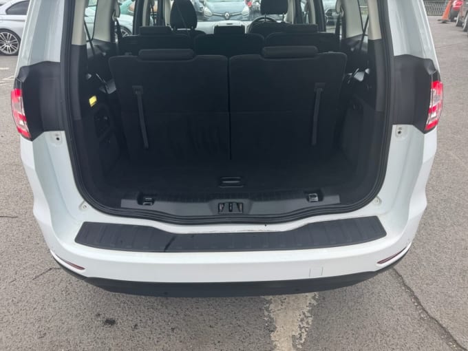 2025 Ford Galaxy
