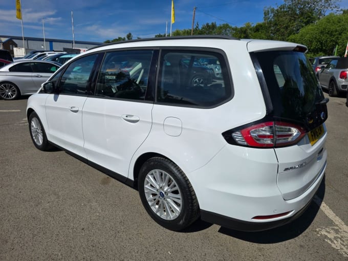 2025 Ford Galaxy
