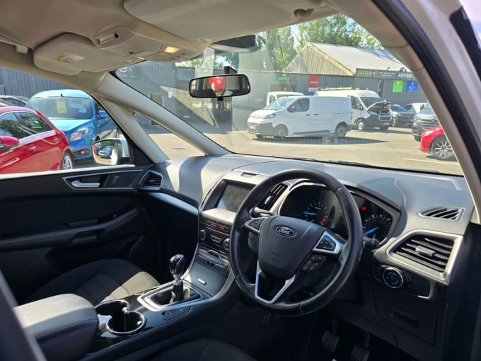 2025 Ford Galaxy
