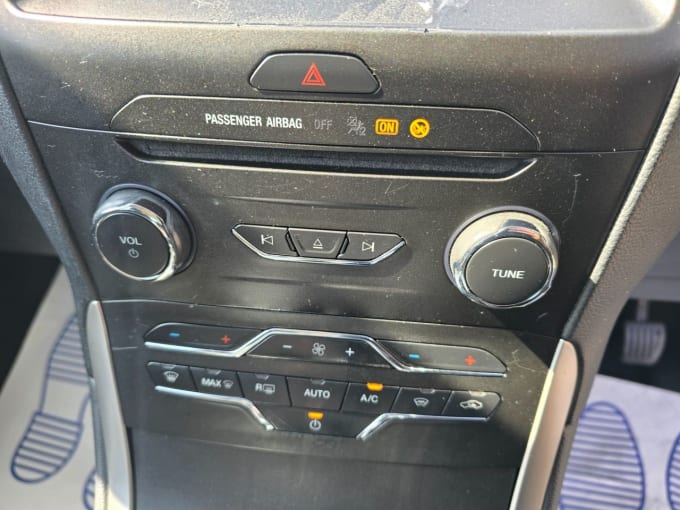 2025 Ford Galaxy