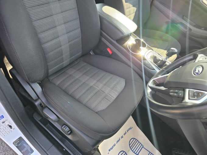 2025 Ford Galaxy
