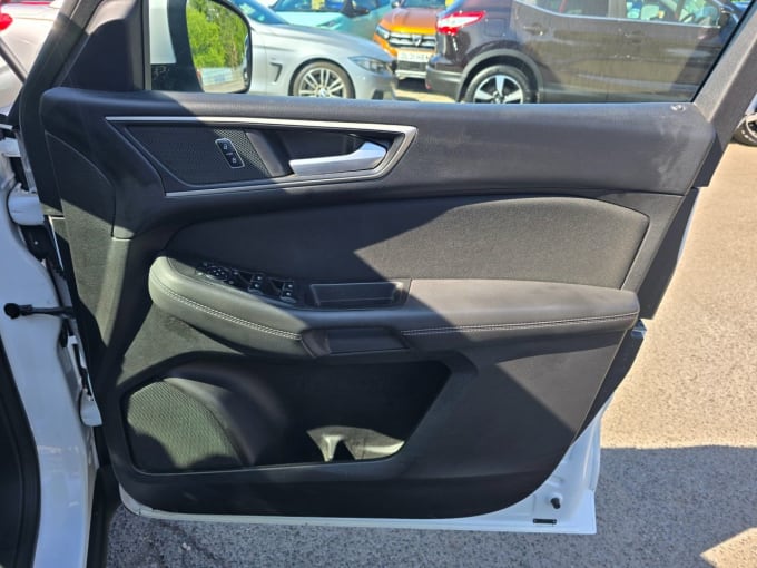 2025 Ford Galaxy