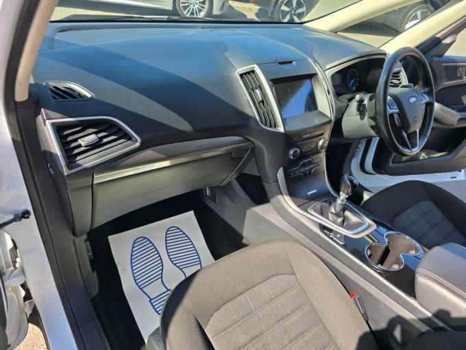 2025 Ford Galaxy