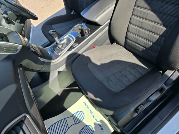 2025 Ford Galaxy