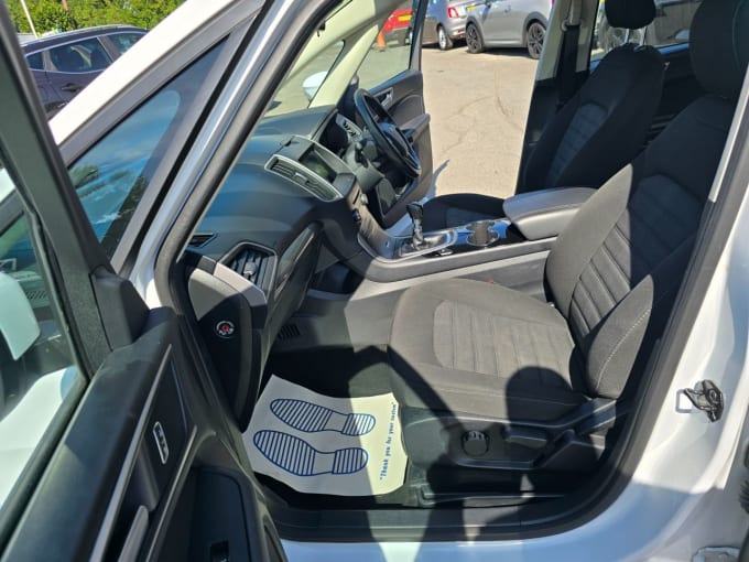 2025 Ford Galaxy