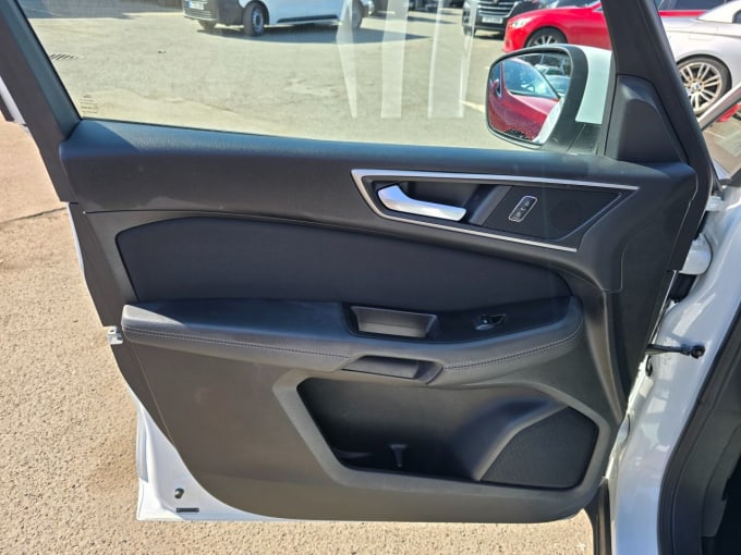 2025 Ford Galaxy