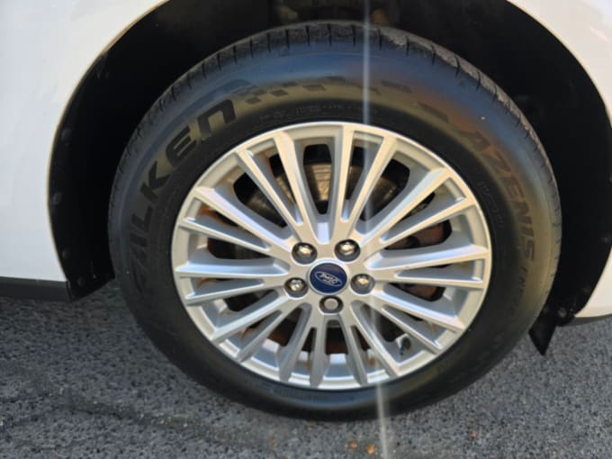 2025 Ford Galaxy