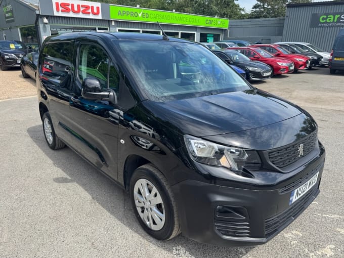 2025 Peugeot Partner