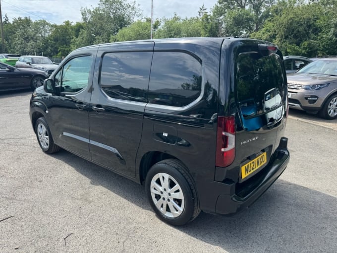 2025 Peugeot Partner