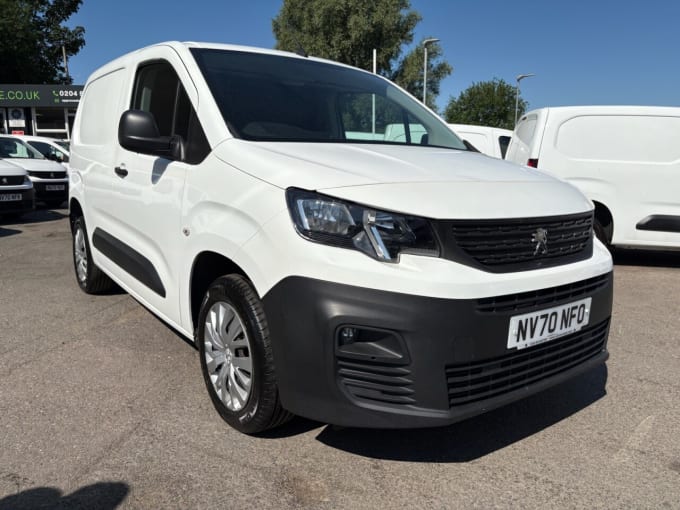 2025 Peugeot Partner