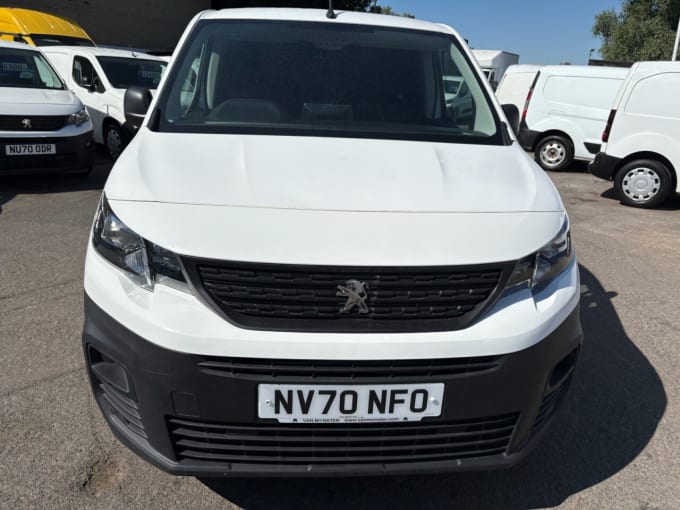 2025 Peugeot Partner