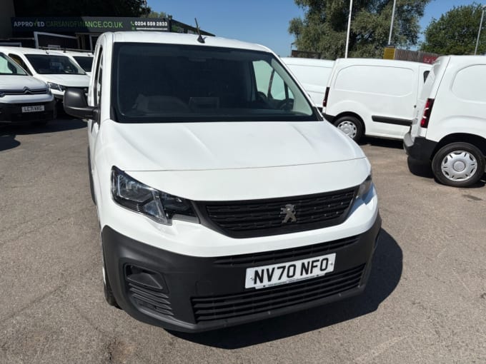 2025 Peugeot Partner