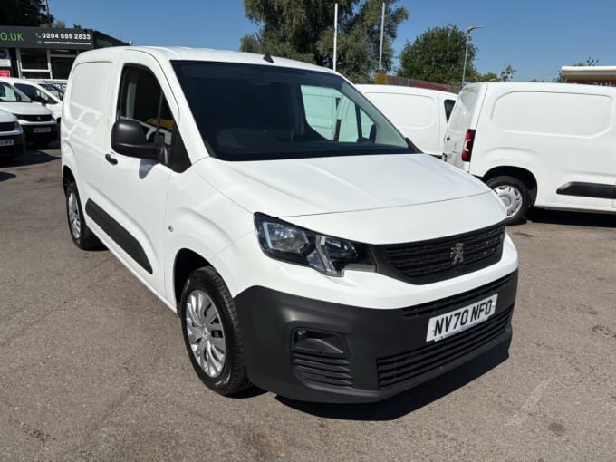 2025 Peugeot Partner