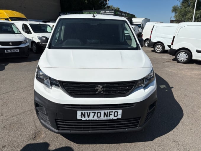 2025 Peugeot Partner