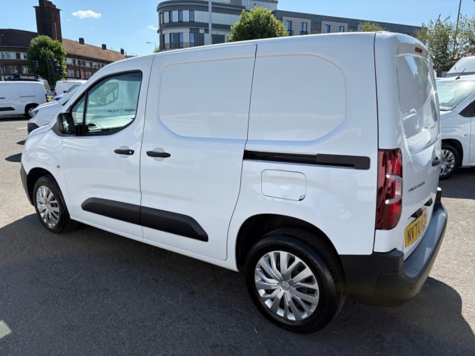2025 Peugeot Partner