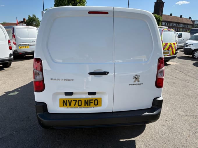 2025 Peugeot Partner