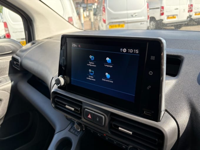 2025 Peugeot Partner