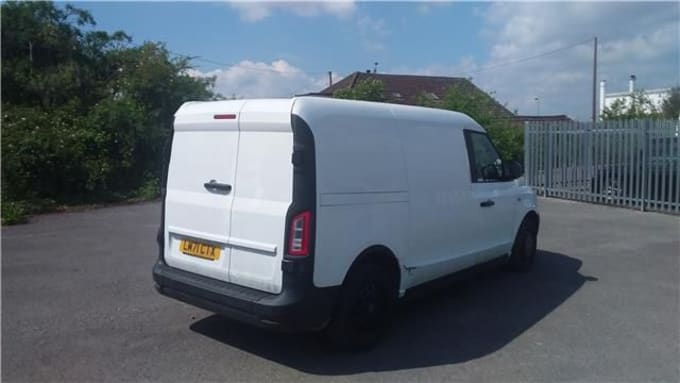 2025 Levc Vn5