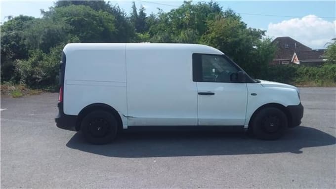 2025 Levc Vn5