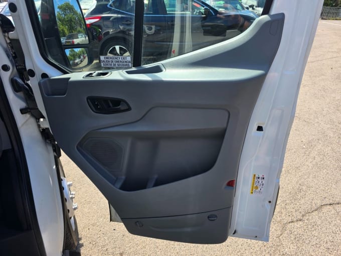 2025 Ford Transit