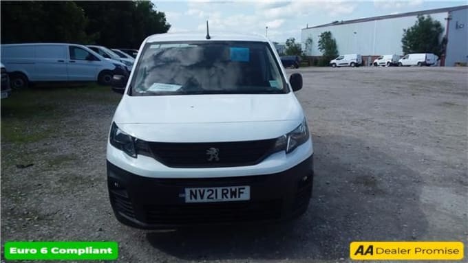 2025 Peugeot Partner