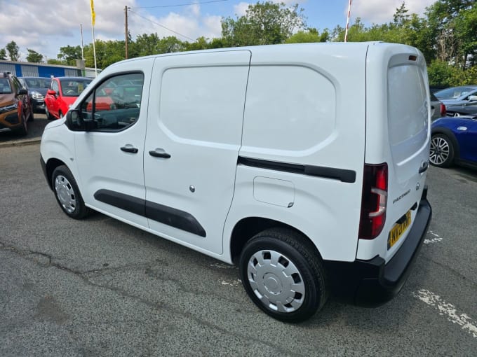 2025 Peugeot Partner