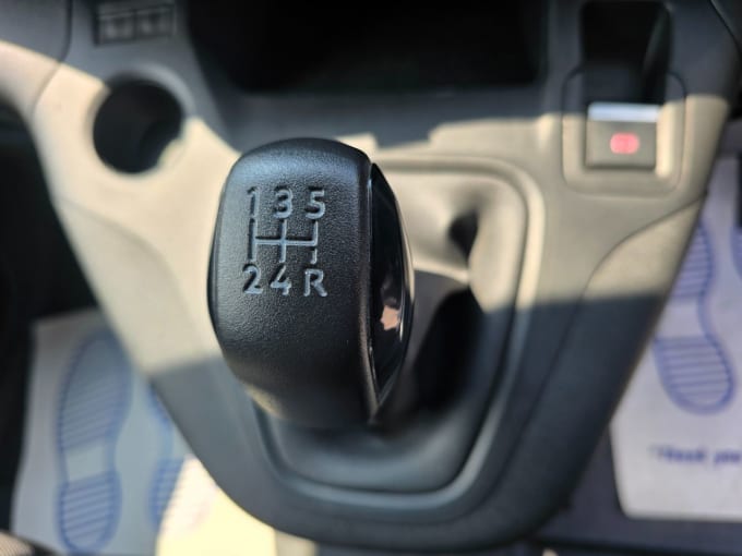 2025 Peugeot Partner