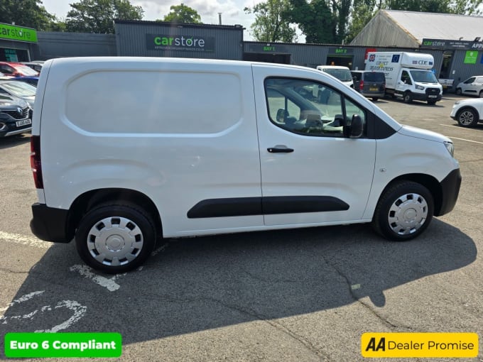 2025 Peugeot Partner