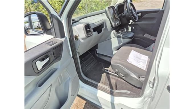 2025 Levc Vn5