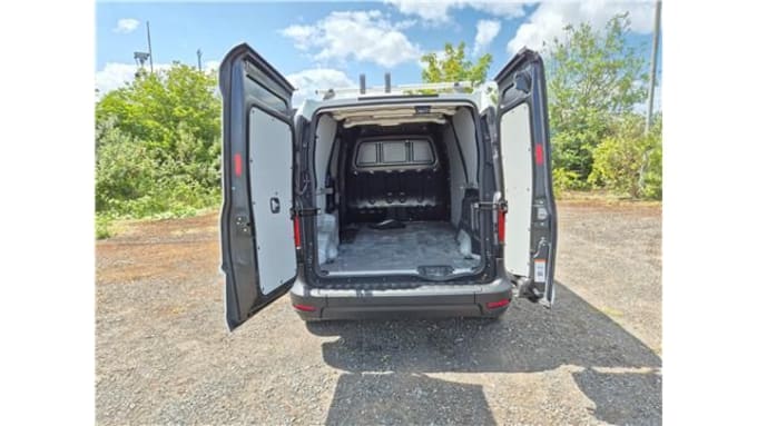2025 Levc Vn5