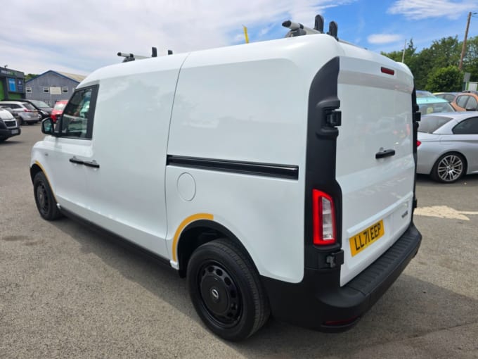2025 Levc Vn5