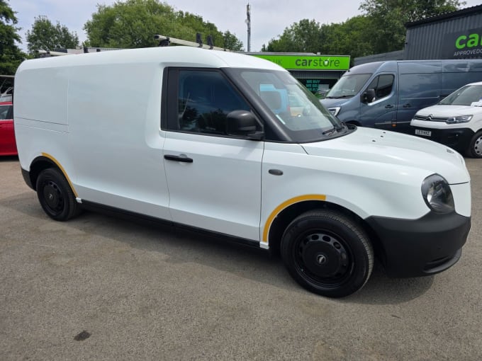 2025 Levc Vn5