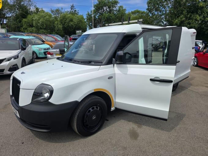 2025 Levc Vn5