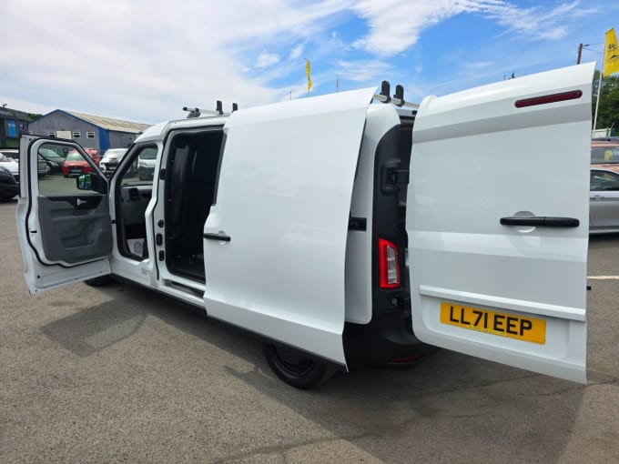2025 Levc Vn5