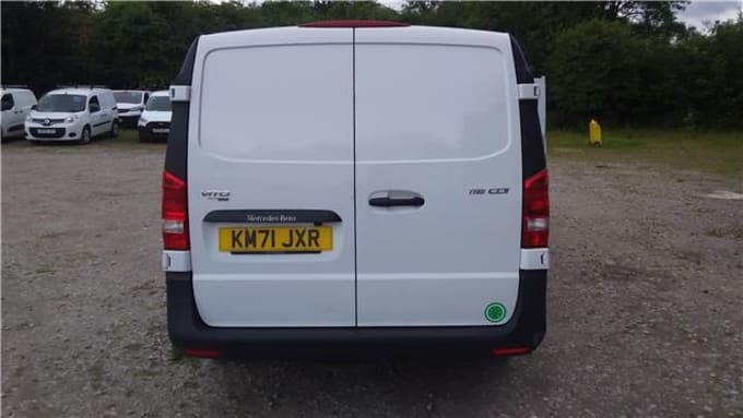 2025 Mercedes-benz Vito