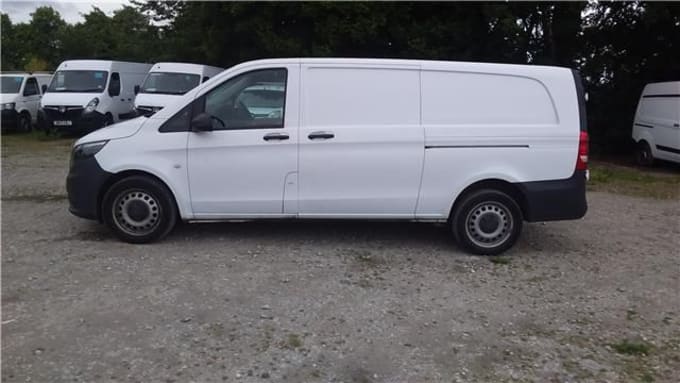 2025 Mercedes-benz Vito
