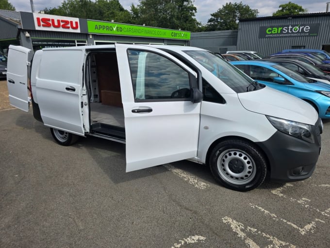 2025 Mercedes-benz Vito