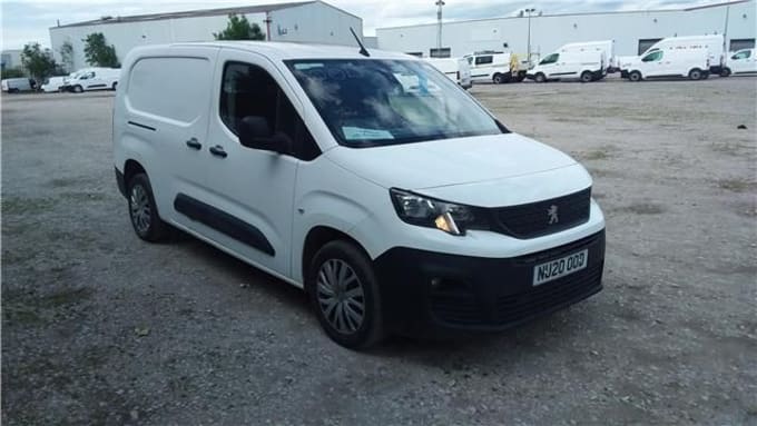 2025 Peugeot Partner