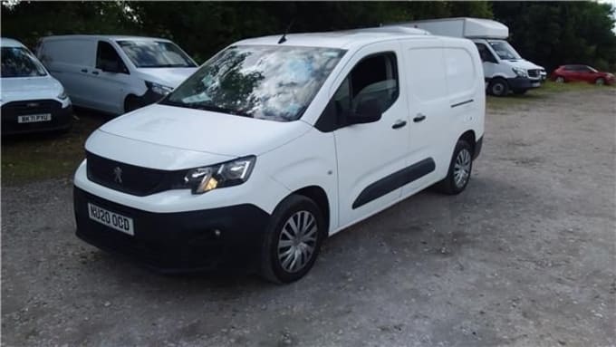 2025 Peugeot Partner