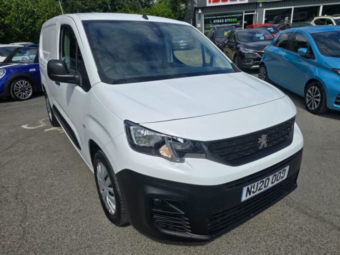 2025 Peugeot Partner