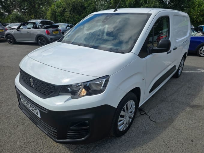 2025 Peugeot Partner