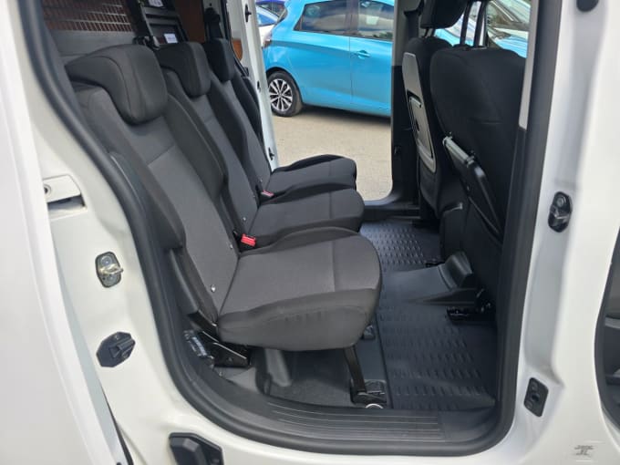 2025 Peugeot Partner