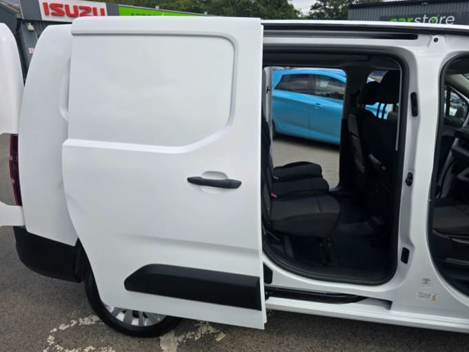 2025 Peugeot Partner