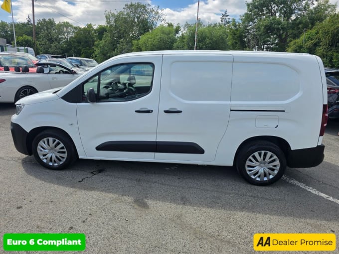 2025 Peugeot Partner