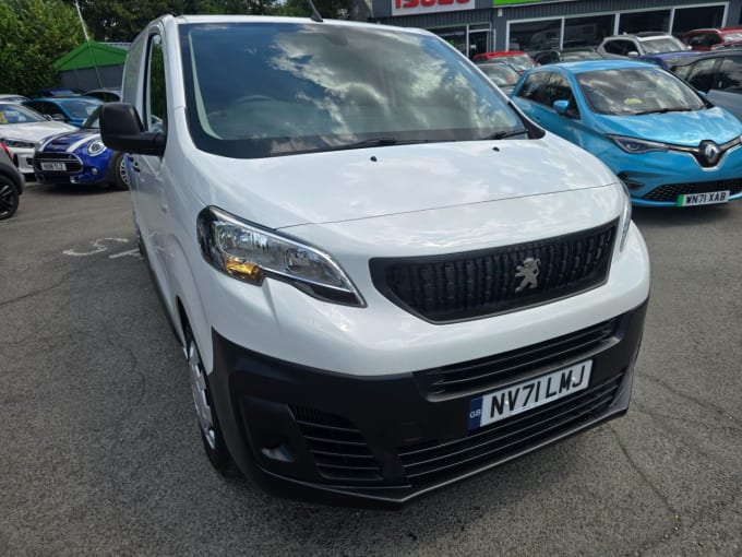 2025 Peugeot Expert