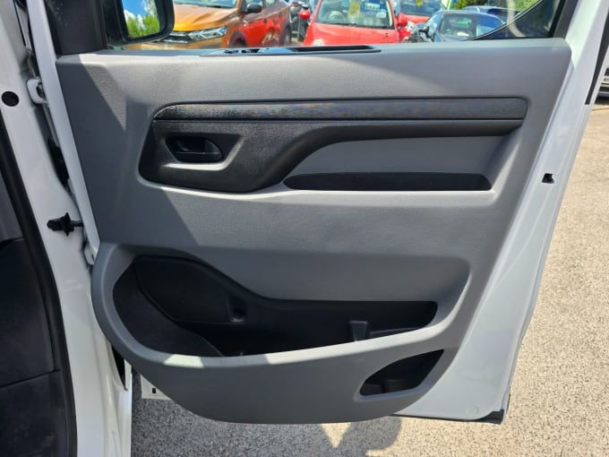 2025 Peugeot Expert