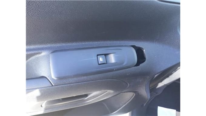 2025 Peugeot Partner