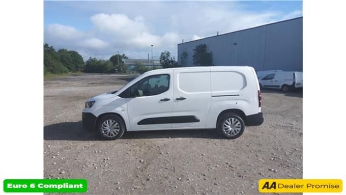 2025 Peugeot Partner
