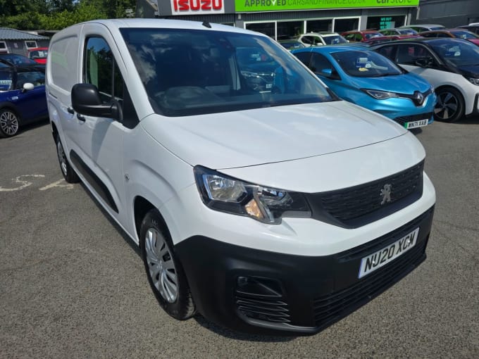 2025 Peugeot Partner